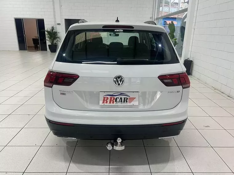 Volkswagen Tiguan Branco 6