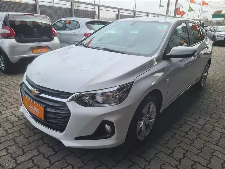 Chevrolet Onix Branco 5