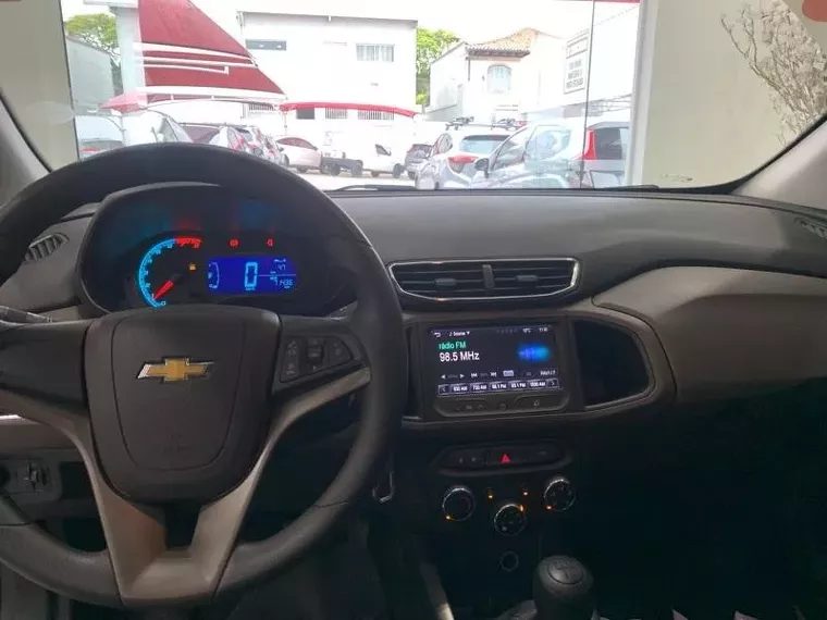 Chevrolet Prisma Prata 4