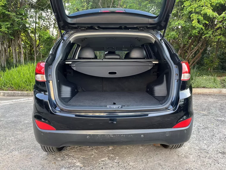 Hyundai IX35 Preto 13