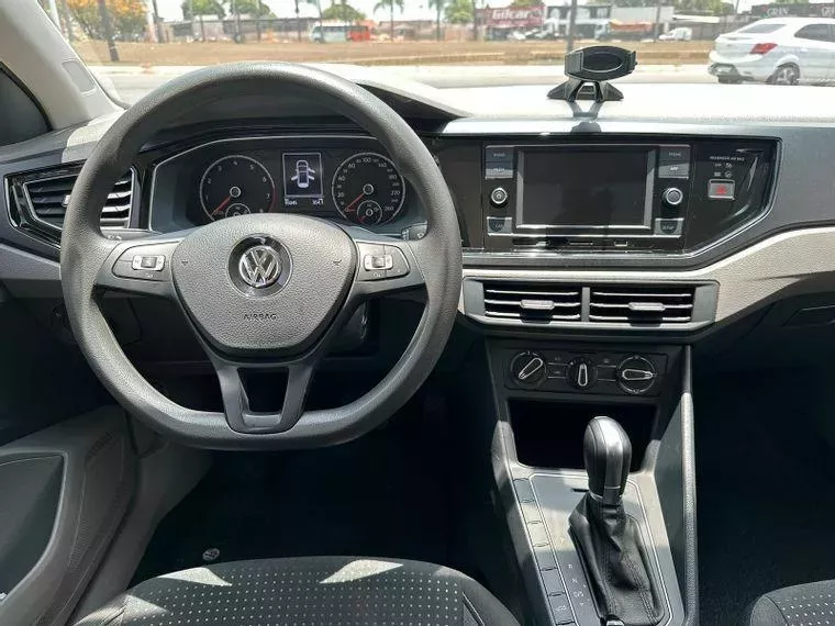 Volkswagen Polo Hatch Branco 1