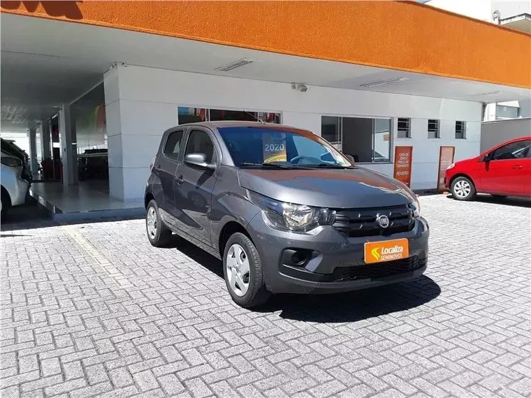 Fiat Mobi Prata 12