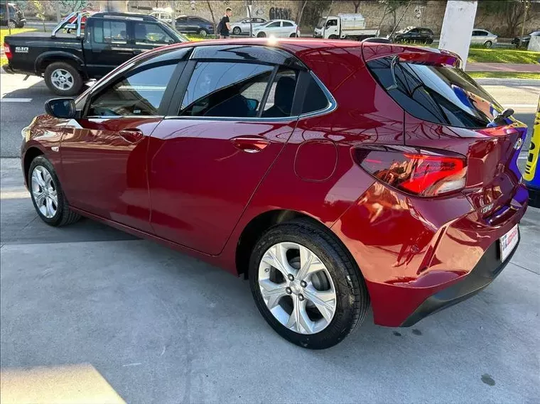 Chevrolet Onix Vermelho 1