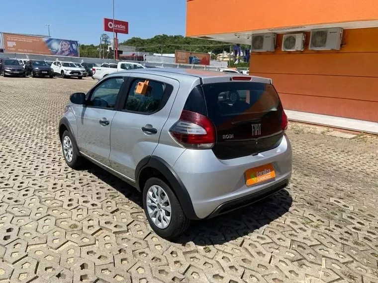 Fiat Mobi Prata 9