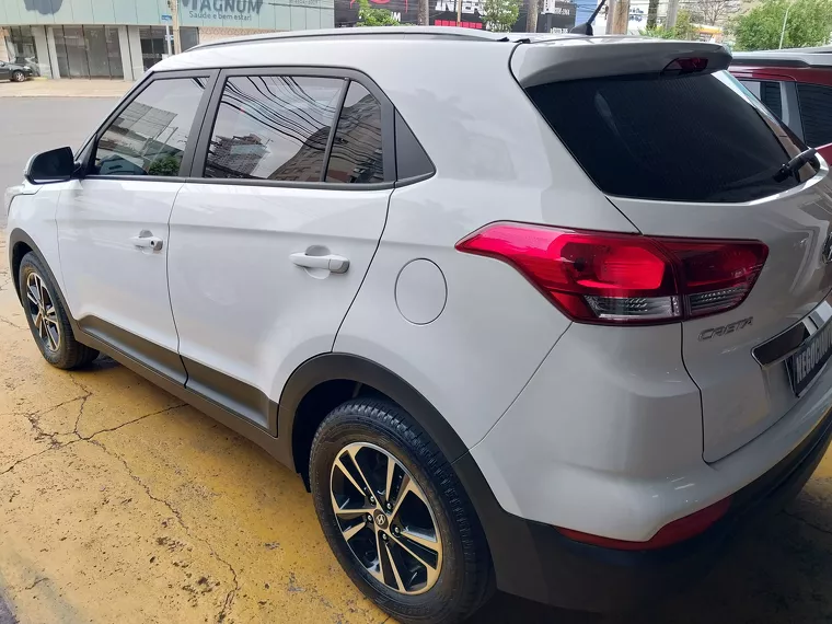 Hyundai Creta Branco 12