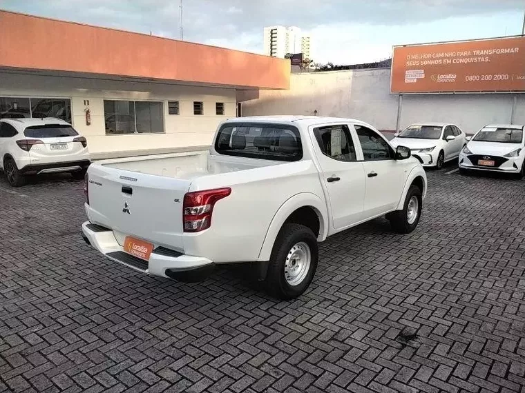 Mitsubishi L200 Triton Branco 5