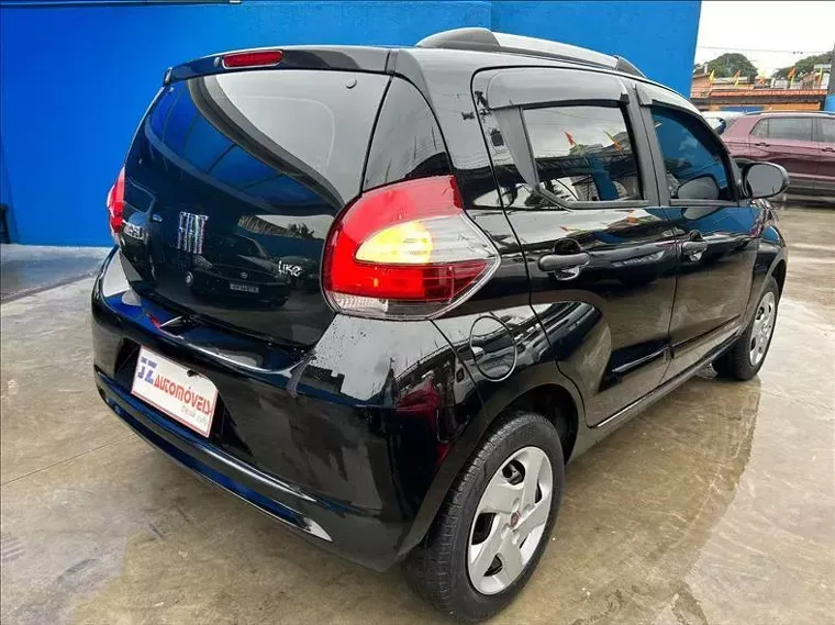 Fiat Mobi Preto 8