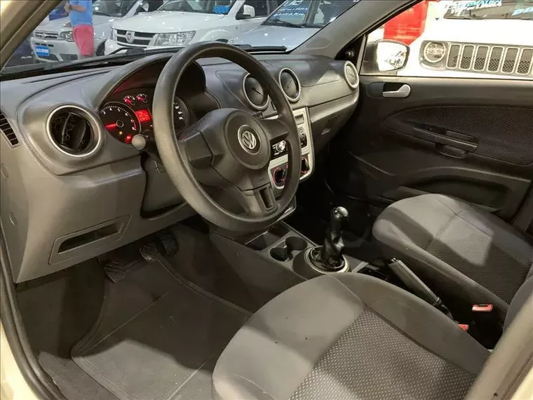 Volkswagen Gol Branco 2