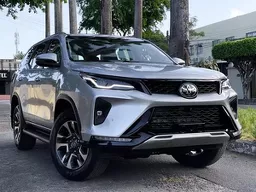 Toyota Hilux SW4