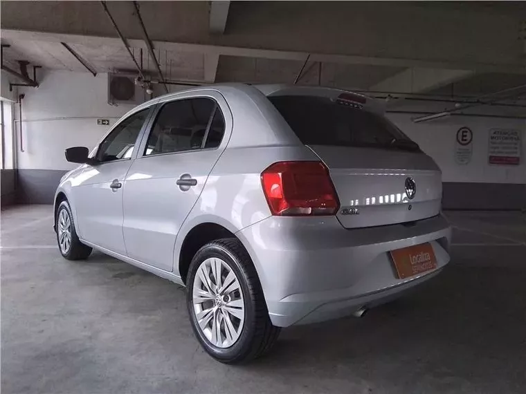 Volkswagen Gol Prata 9