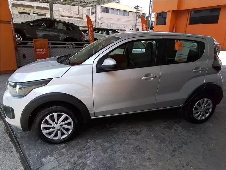 Fiat Mobi Prata 2