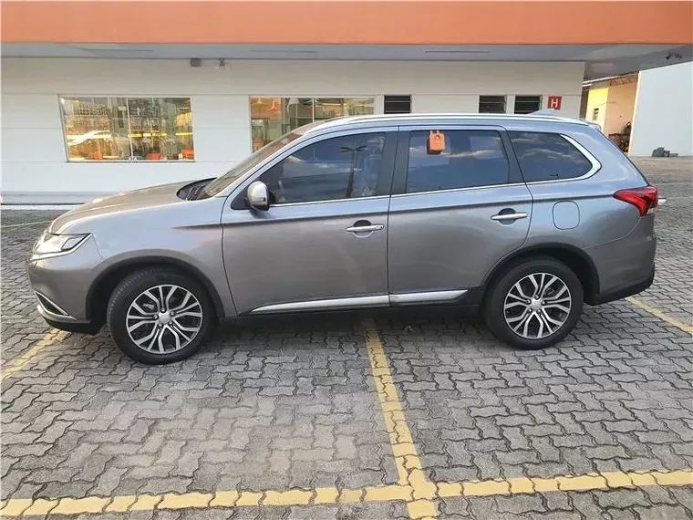 Mitsubishi Outlander Cinza 10