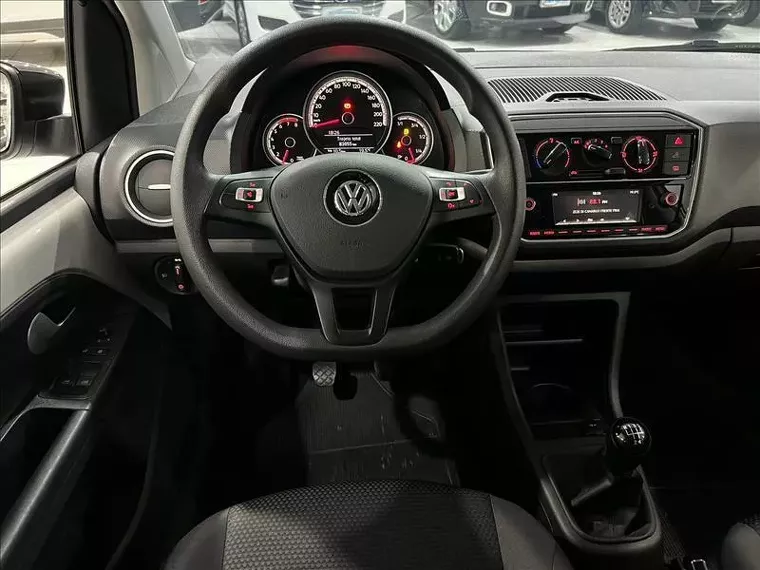 Volkswagen UP Branco 10