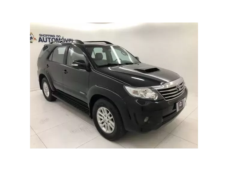 Toyota Hilux SW4 Preto 12