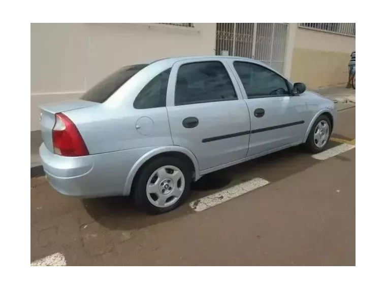 Chevrolet Corsa Prata 5