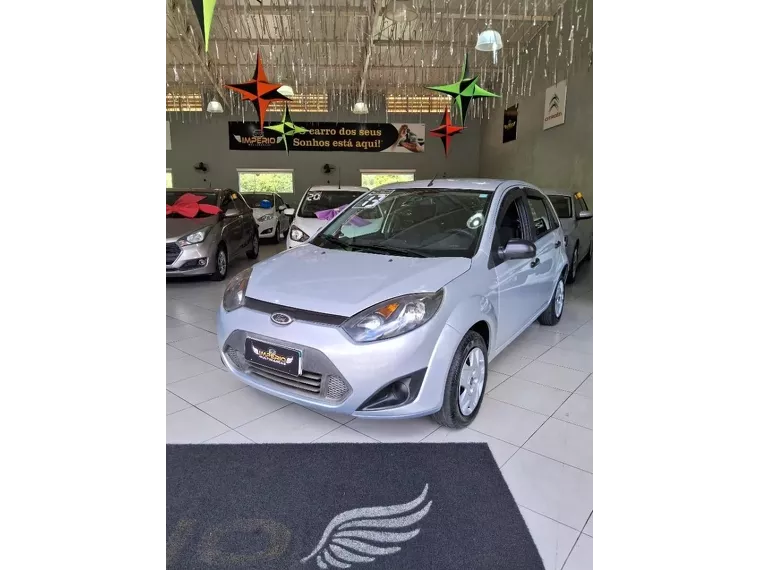 Ford Fiesta Prata 2