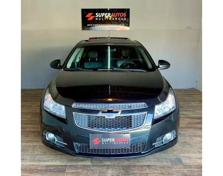 Chevrolet Cruze Preto 4