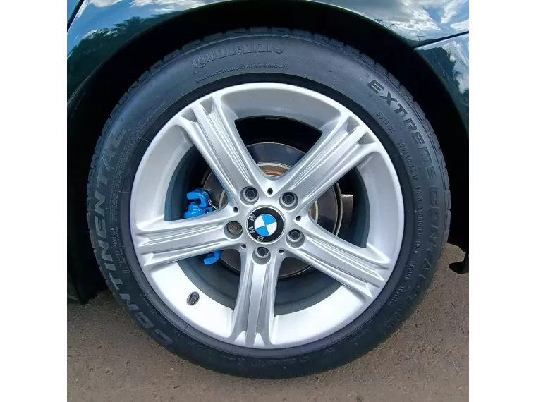 BMW 320i Preto 5