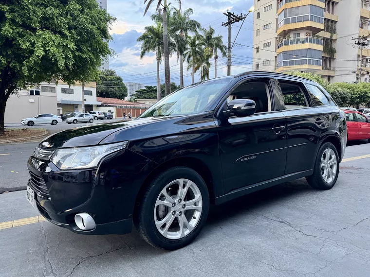 Mitsubishi Outlander 2.0 16V 160CV AUT. 2015