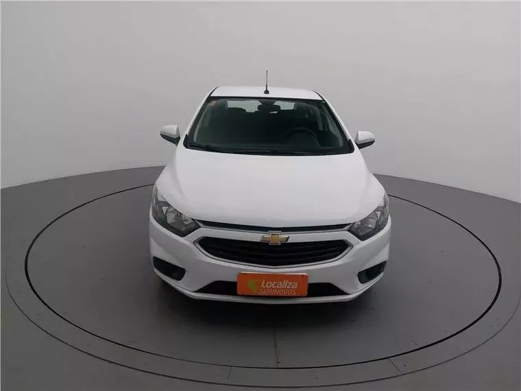 Chevrolet Onix Branco 16