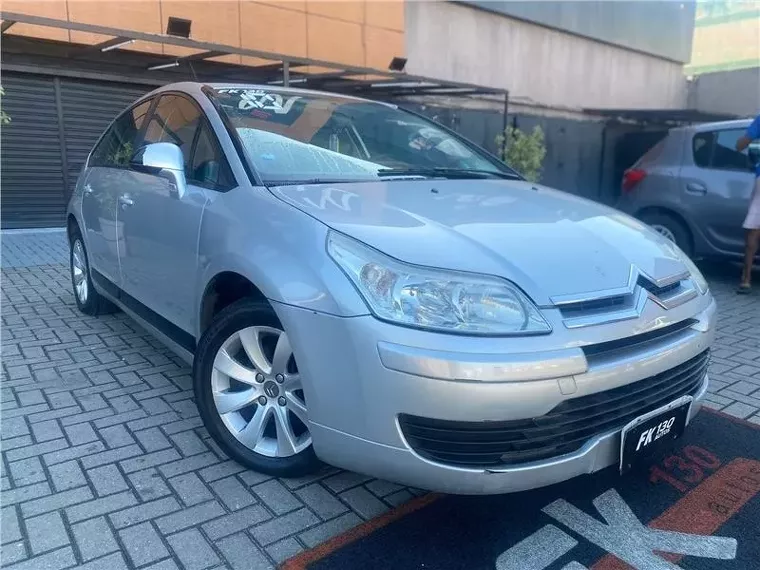 Citroën C4 Prata 12