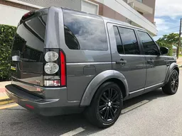 Land Rover Discovery 4
