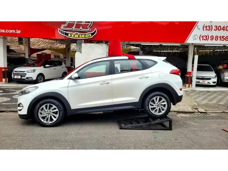 Hyundai Tucson Branco 7