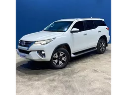 Toyota Hilux SW4