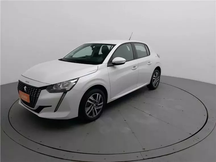 Peugeot 208 Branco 13