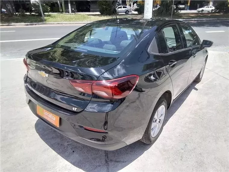 Chevrolet Onix Preto 10