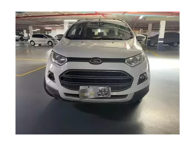 Ford Ecosport Branco 5