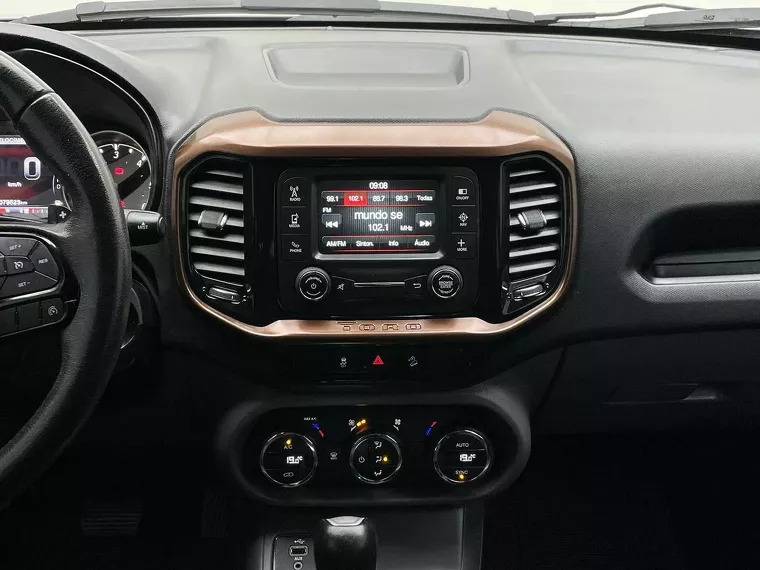 Fiat Toro Preto 5