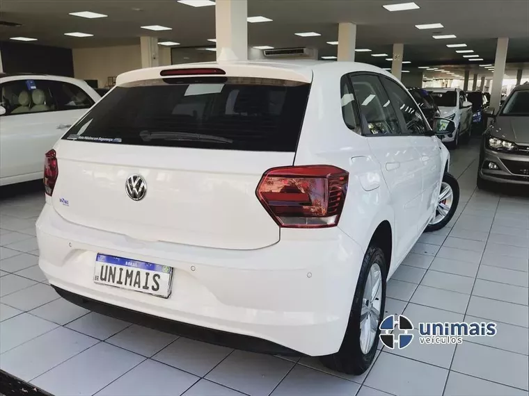 Volkswagen Polo Hatch Branco 15