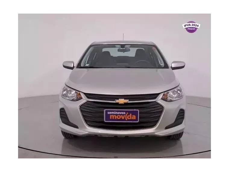 Chevrolet Onix Prata 13