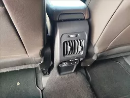 Jeep Commander