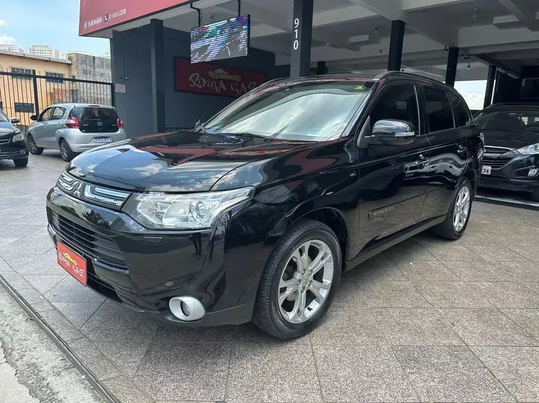 Mitsubishi Outlander Preto 1