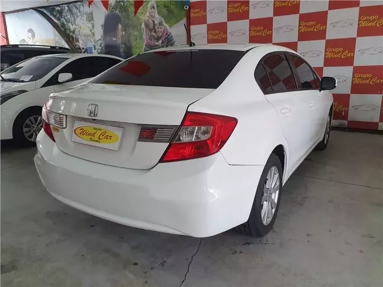 Honda Civic Branco 13