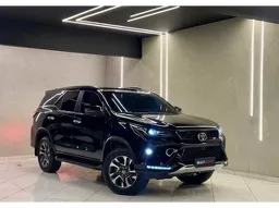 Toyota Hilux SW4