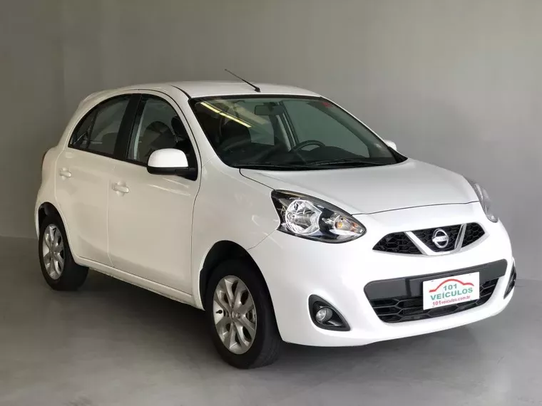 Nissan March Branco 9