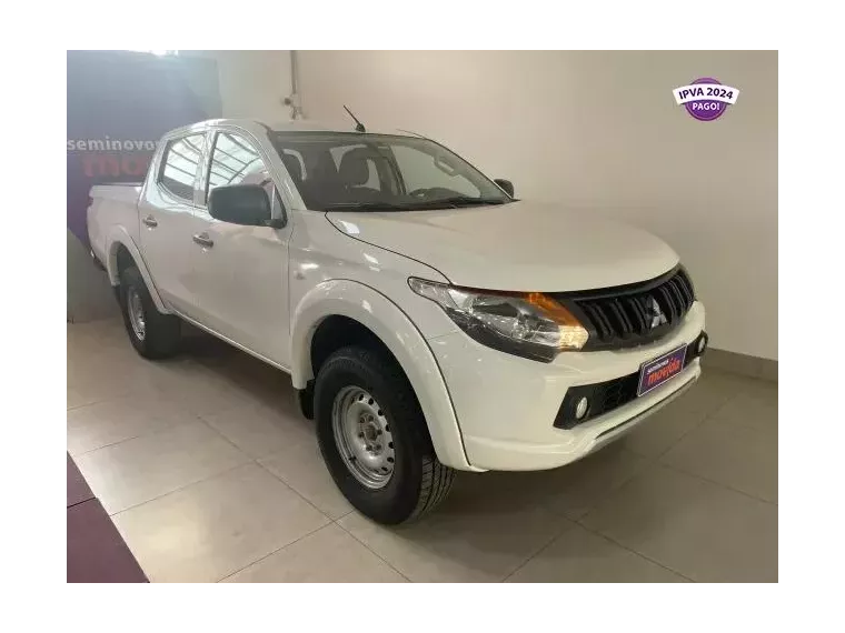 Mitsubishi L200 Branco 7