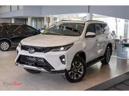 Toyota Hilux SW4