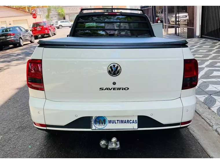 Volkswagen Saveiro Branco 4