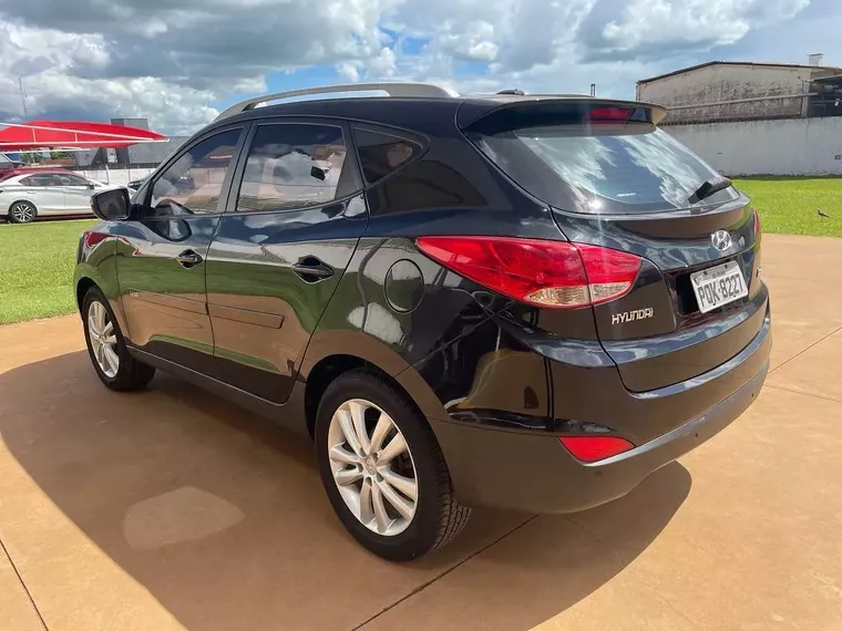 Hyundai IX35 Preto 13