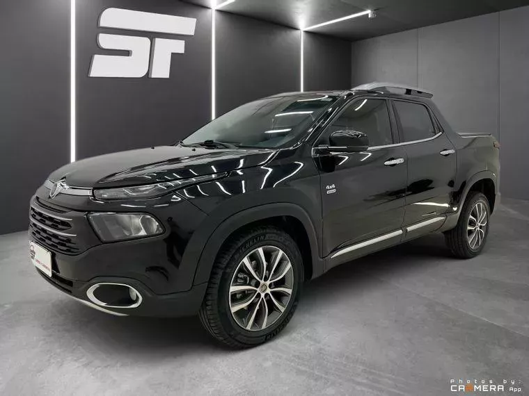 Fiat Toro Preto 1