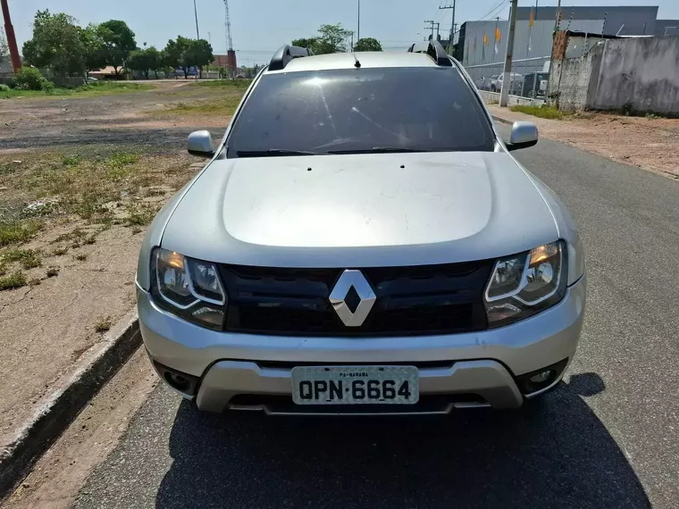 Renault Duster Prata 2