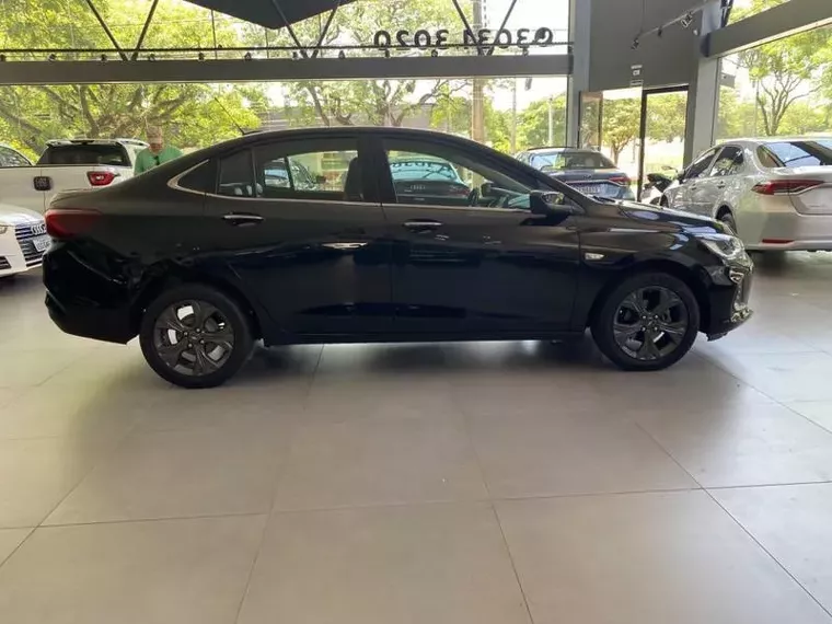 Chevrolet Onix Preto 7