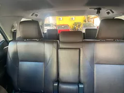 Toyota Hilux SW4