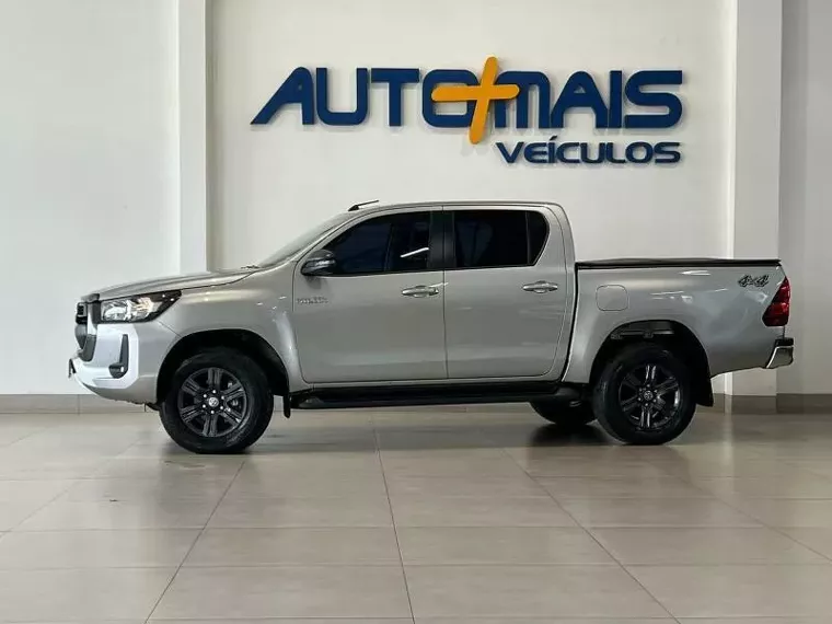 Toyota Hilux Prata 10