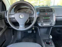 Volkswagen Polo Sedan