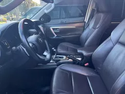Toyota Hilux SW4